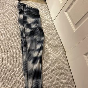 Athleta leggings size Large